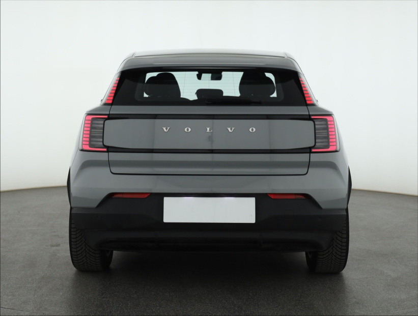 Volvo EX30, 2024
