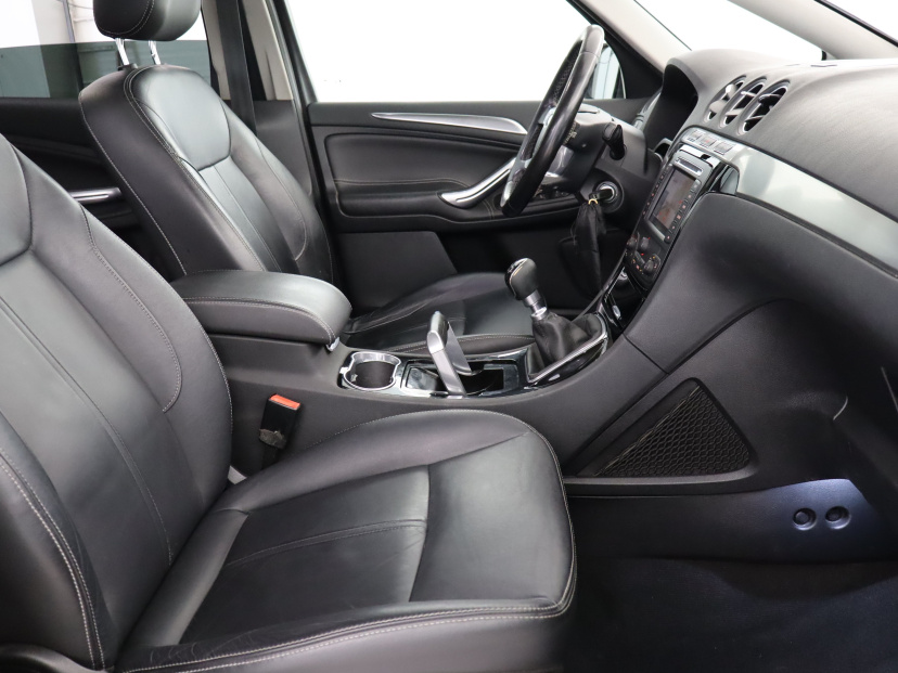 Ford S-Max, 2011