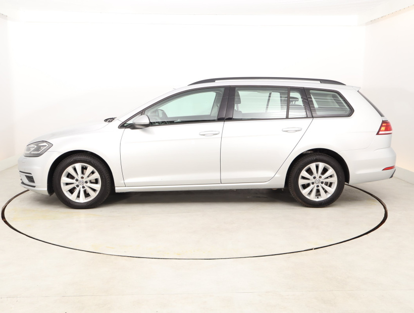 Volkswagen Golf, 2020