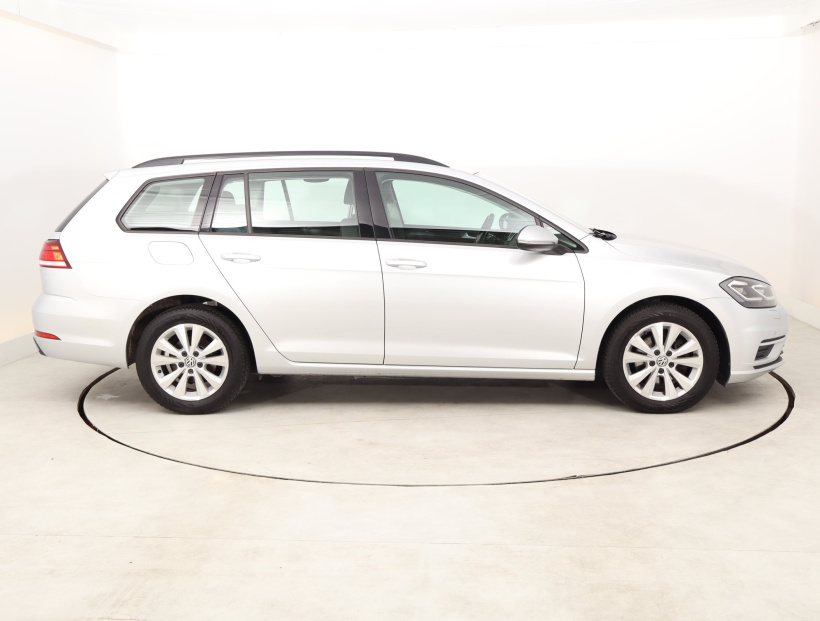 Volkswagen Golf, 2020