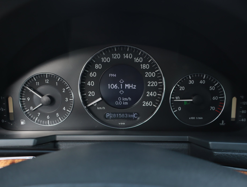 Mercedes-Benz E, 2005