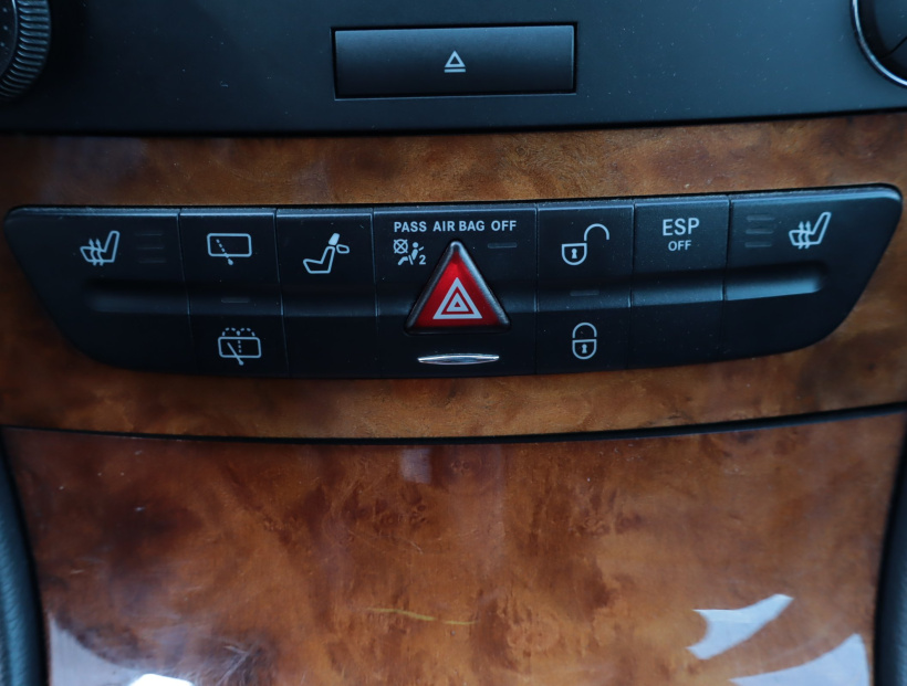 Mercedes-Benz E, 2005