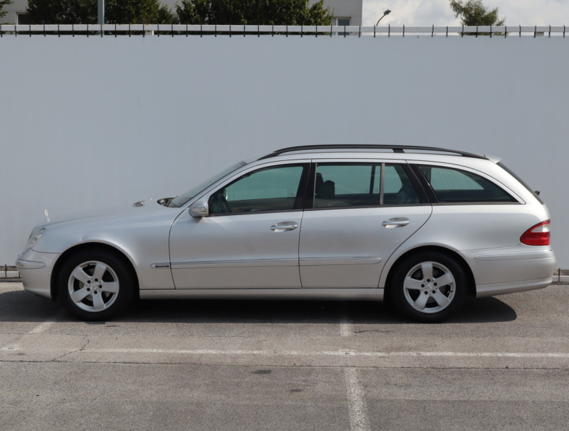 Mercedes-Benz E, 2005