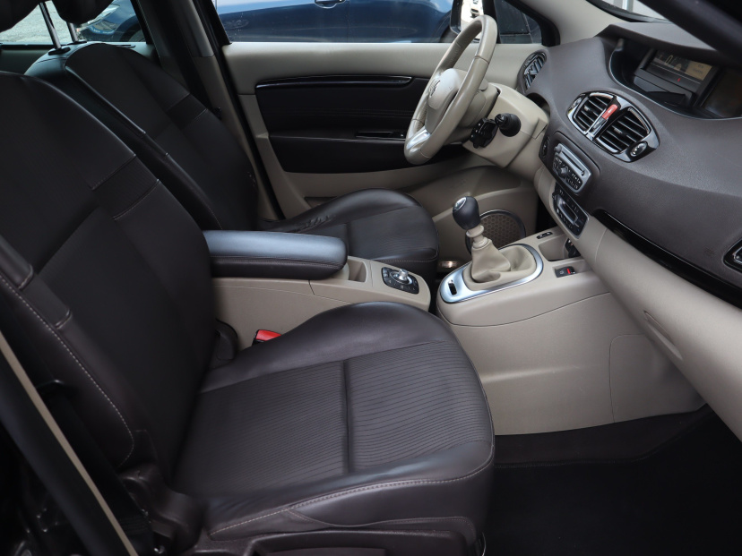 Renault Grand Scenic, 2011