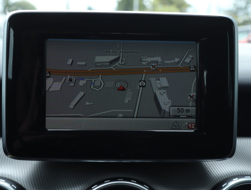 Mercedes-Benz GLA, 2015