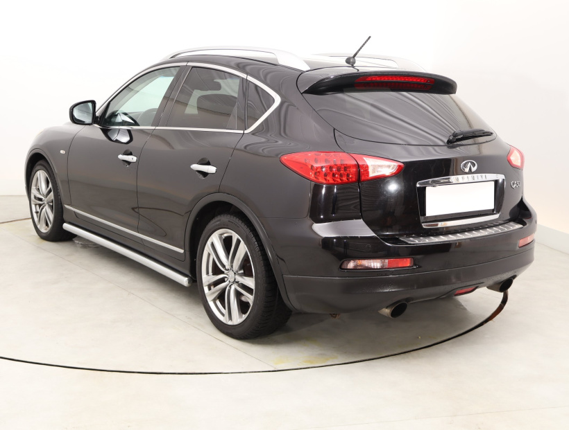 Infiniti EX, 2011