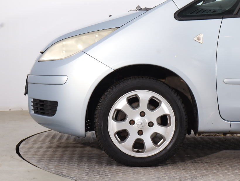 Mitsubishi Colt, 2006
