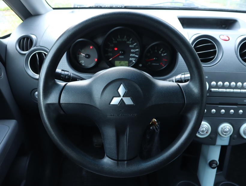Mitsubishi Colt, 2006
