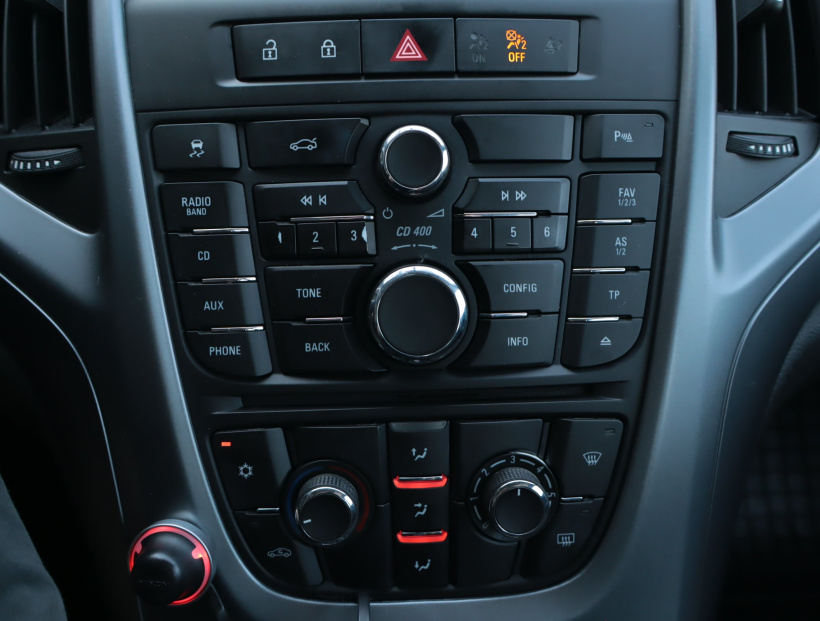 Opel Astra, 2013