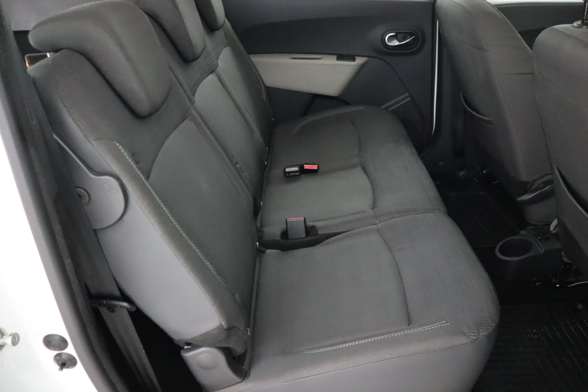 Dacia Lodgy, 2015