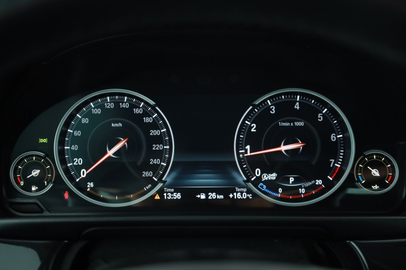 BMW 5, 2015