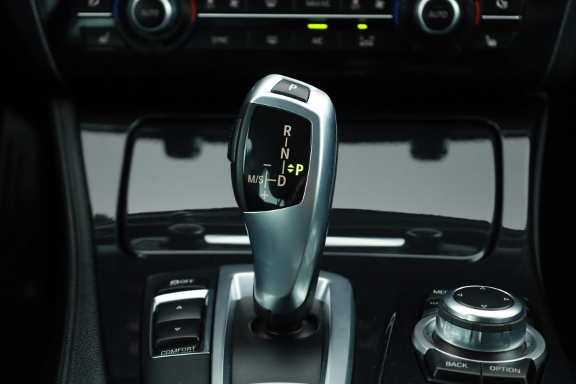 BMW 5, 2015