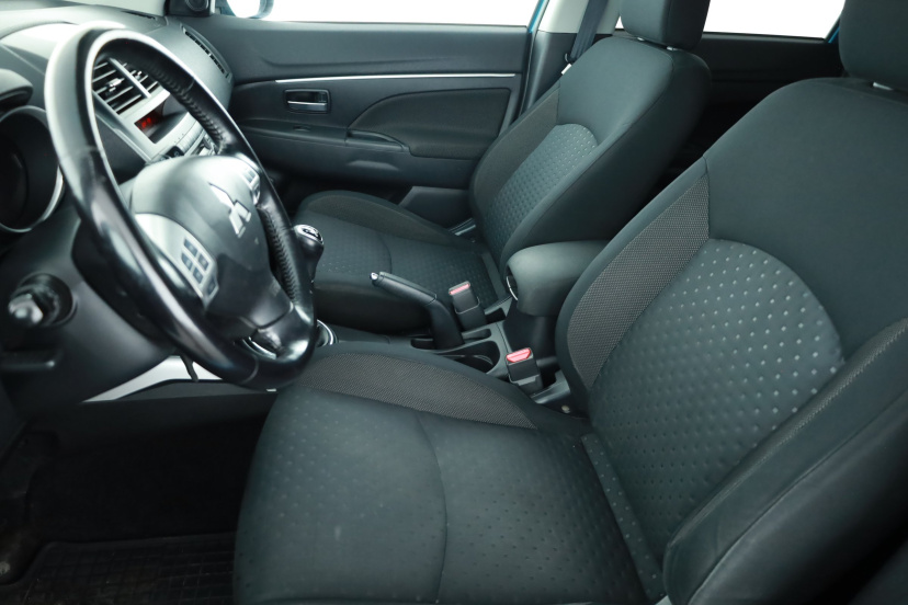 Mitsubishi ASX, 2011