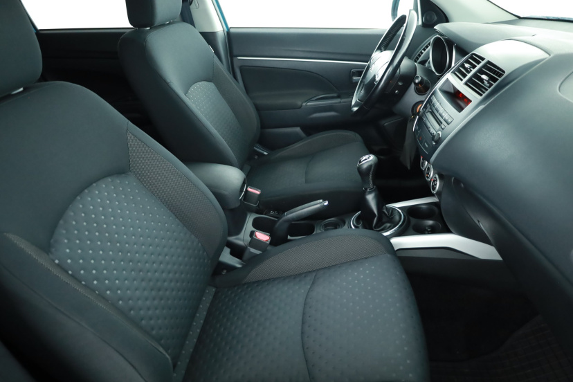 Mitsubishi ASX, 2011