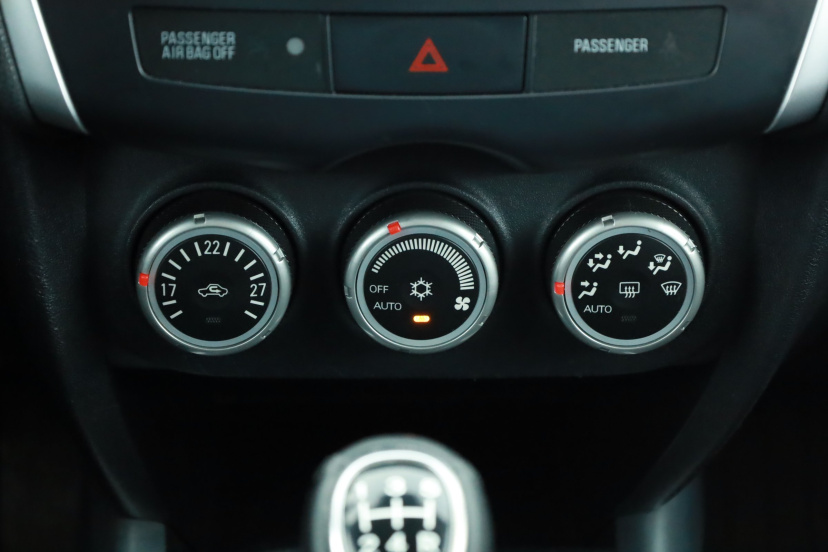 Mitsubishi ASX, 2011