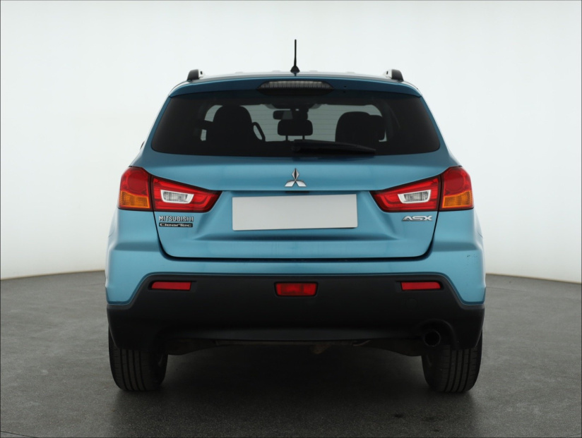 Mitsubishi ASX, 2011