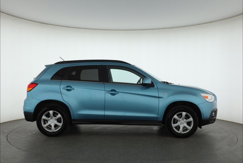 Mitsubishi ASX, 2011