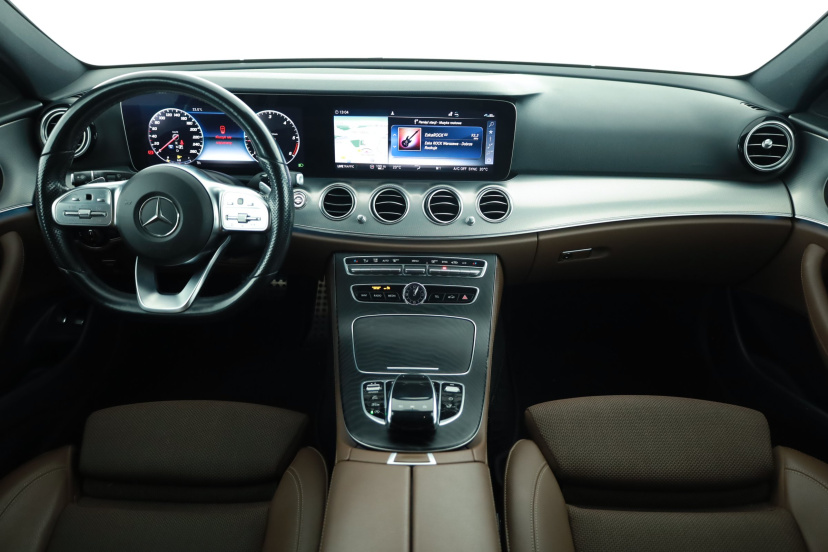 Mercedes-Benz E, 2020
