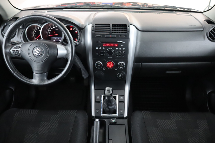 Suzuki Grand Vitara, 2012