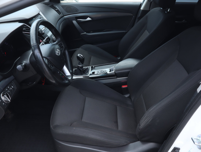Hyundai i40, 2012
