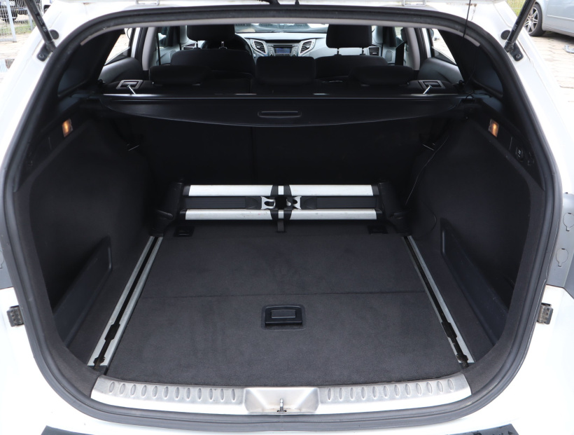 Hyundai i40, 2012
