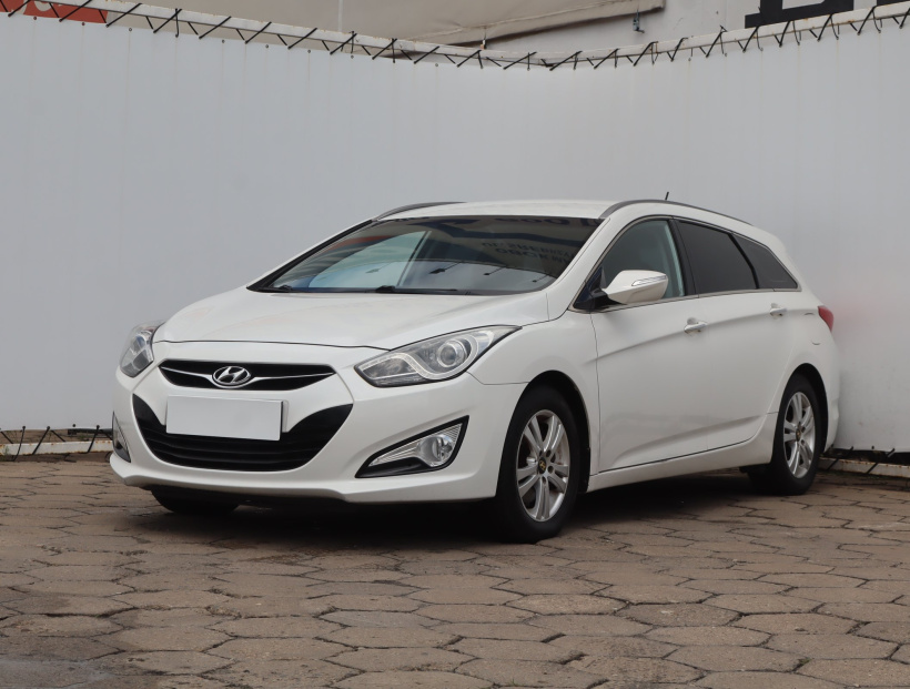 Hyundai i40, 2012