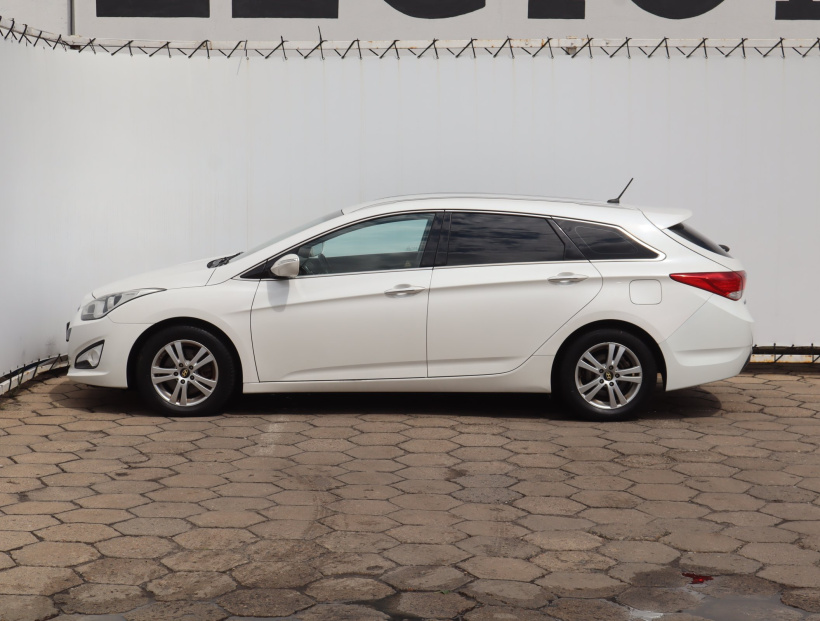 Hyundai i40, 2012