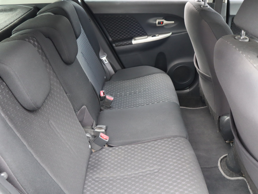 Toyota Urban Cruiser, 2009