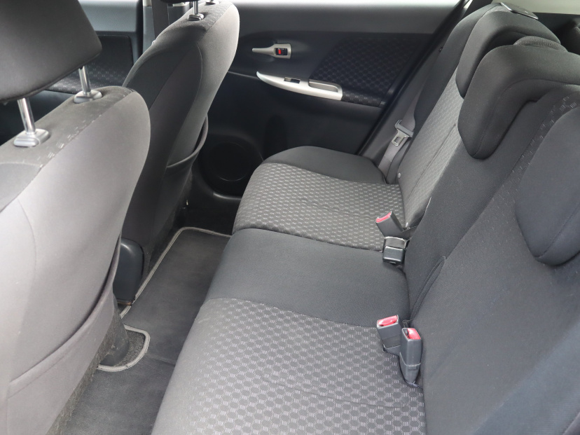 Toyota Urban Cruiser, 2009