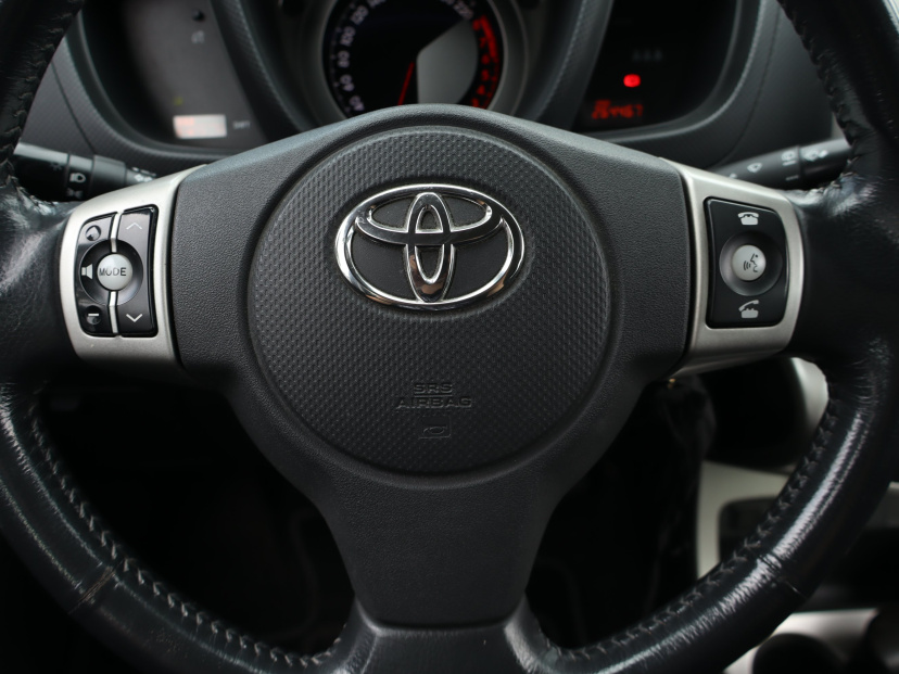 Toyota Urban Cruiser, 2009