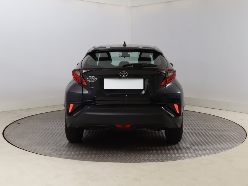 Toyota C-HR, 2020