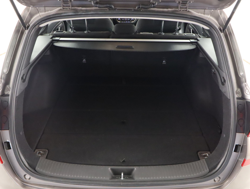 Hyundai i30, 2022