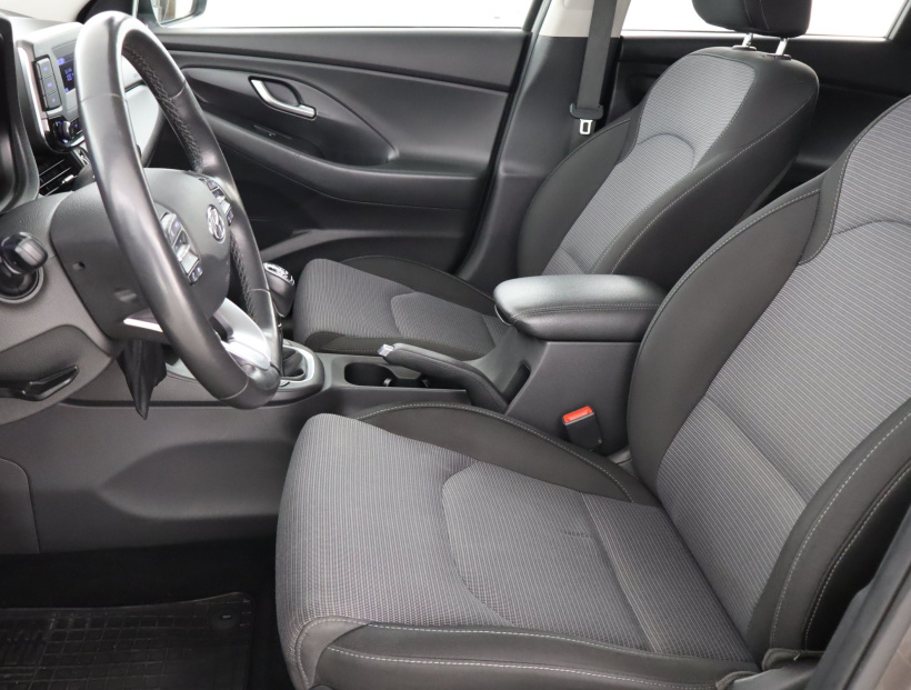 Hyundai i30, 2021