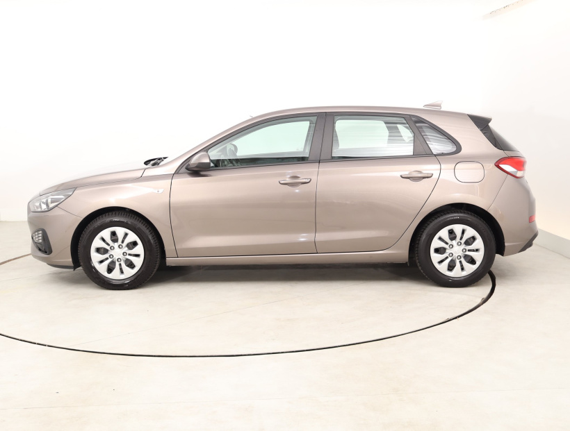 Hyundai i30, 2021