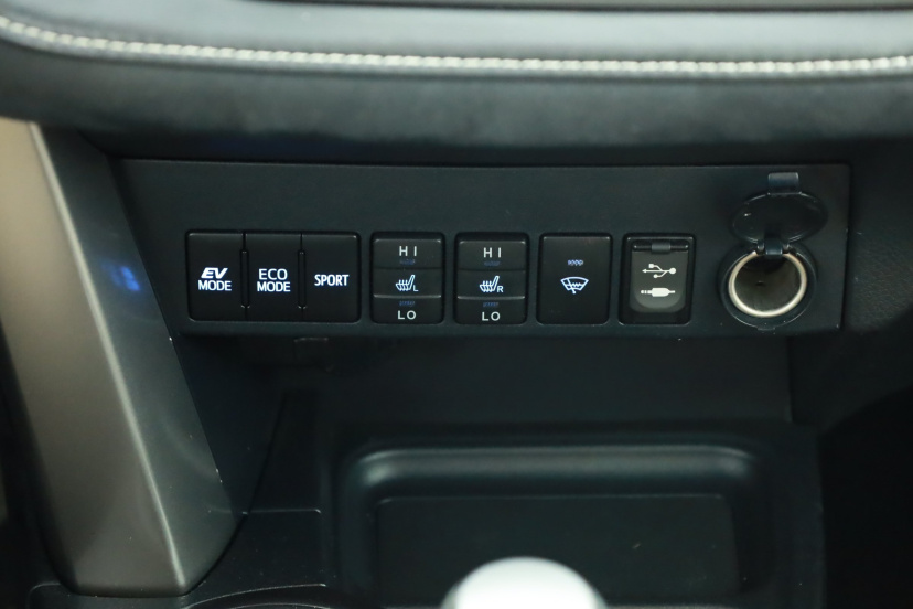 Toyota RAV 4, 2016