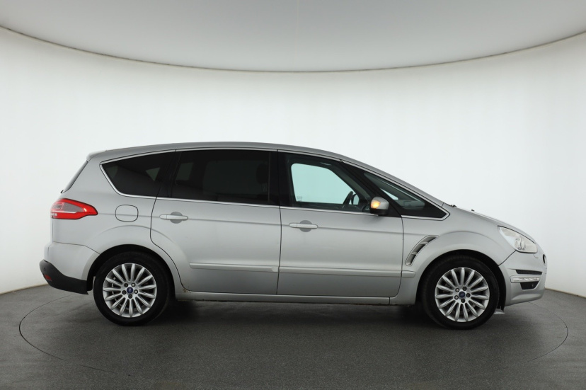 Ford S-Max, 2011