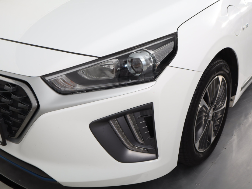 Hyundai Ioniq, 2021