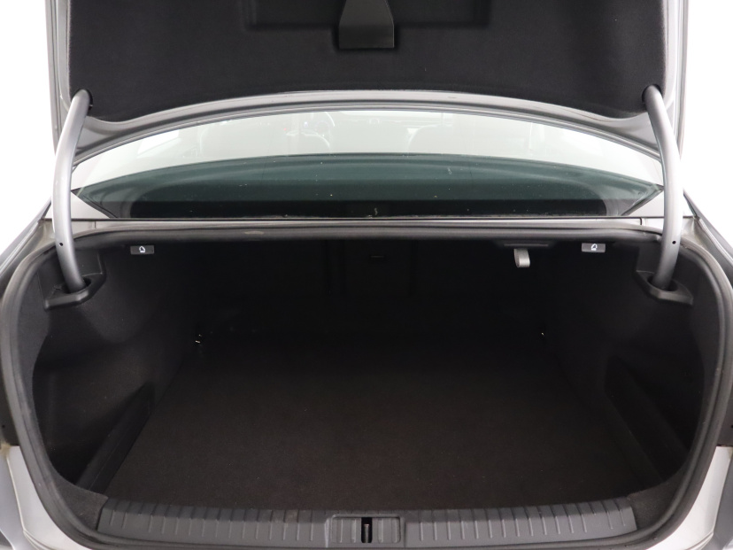 Volkswagen Passat, 2018