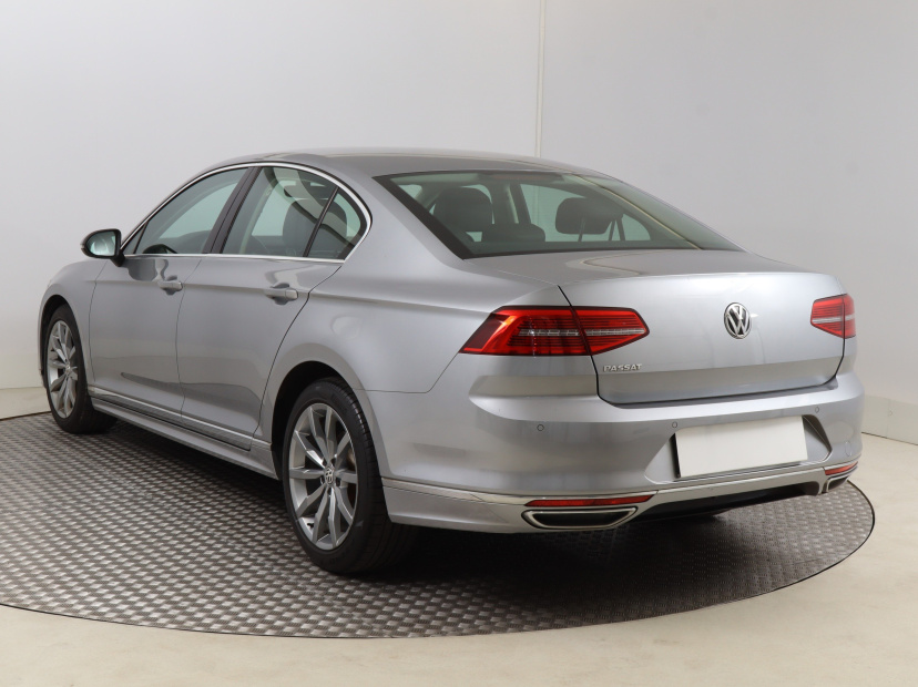 Volkswagen Passat, 2018