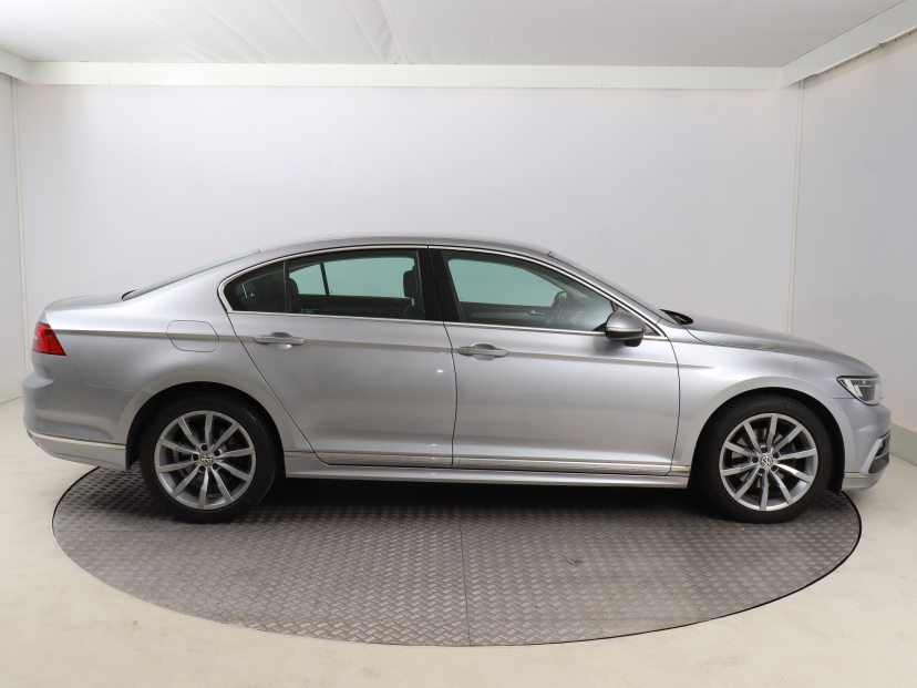 Volkswagen Passat, 2018