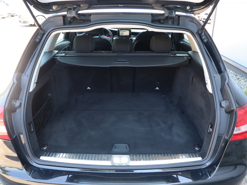 Mercedes-Benz C, 2016