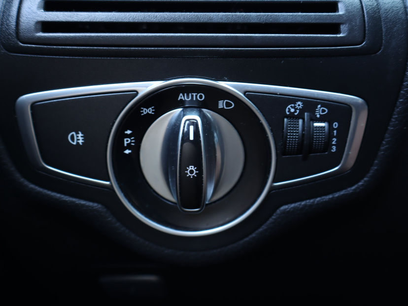 Mercedes-Benz C, 2016