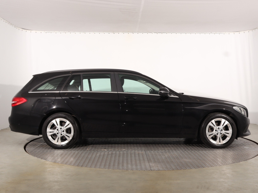 Mercedes-Benz C, 2016