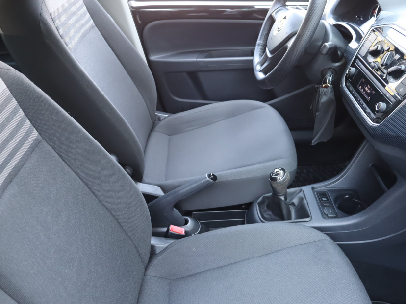 Volkswagen Up!, 2017