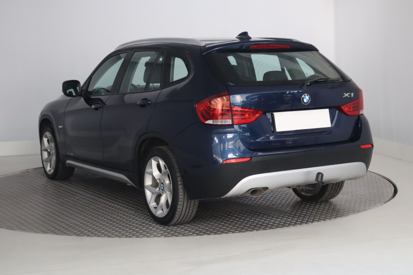 BMW X1, 2011