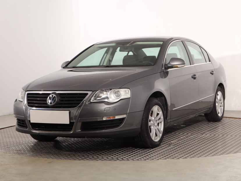 Volkswagen Passat, 2005