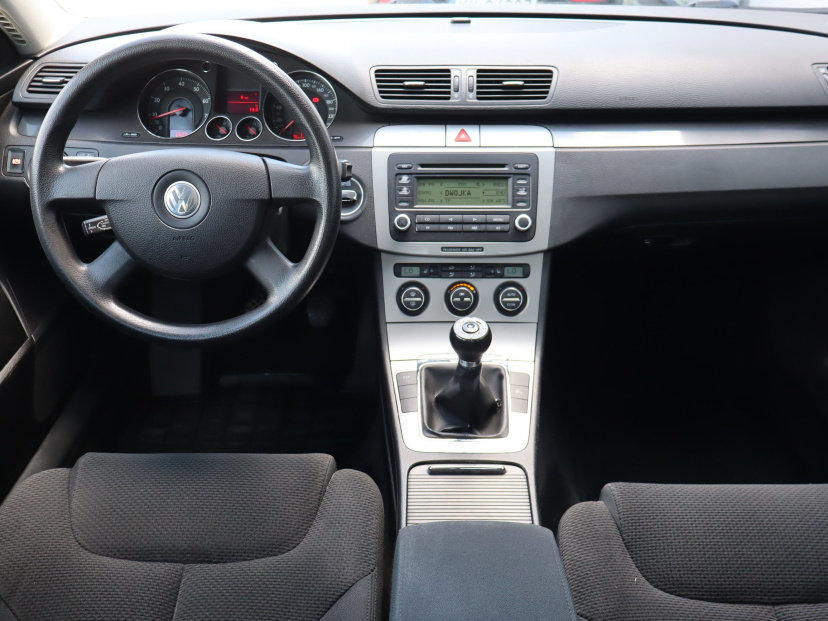 Volkswagen Passat, 2005