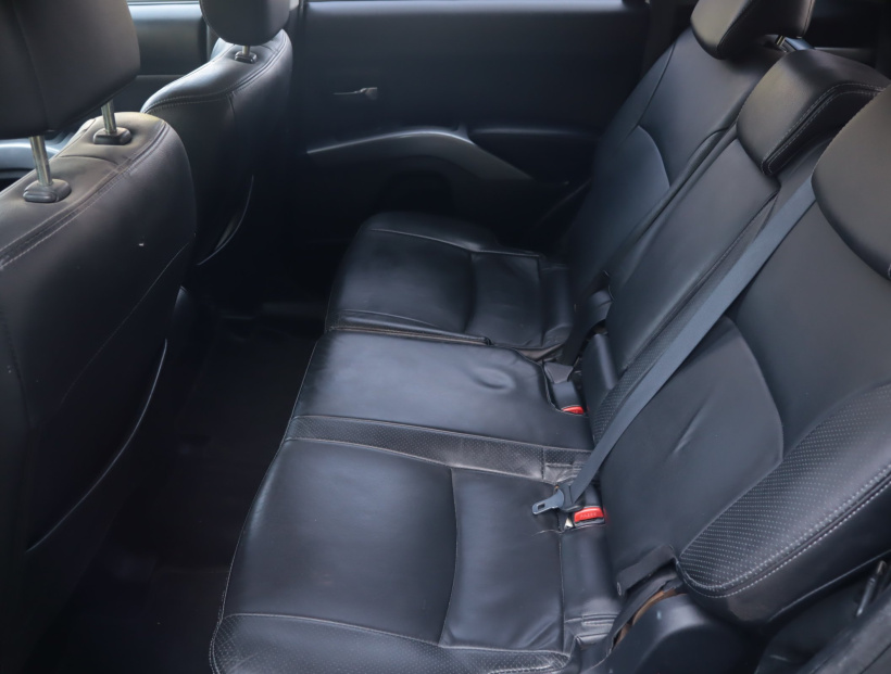 Peugeot 4007, 2008