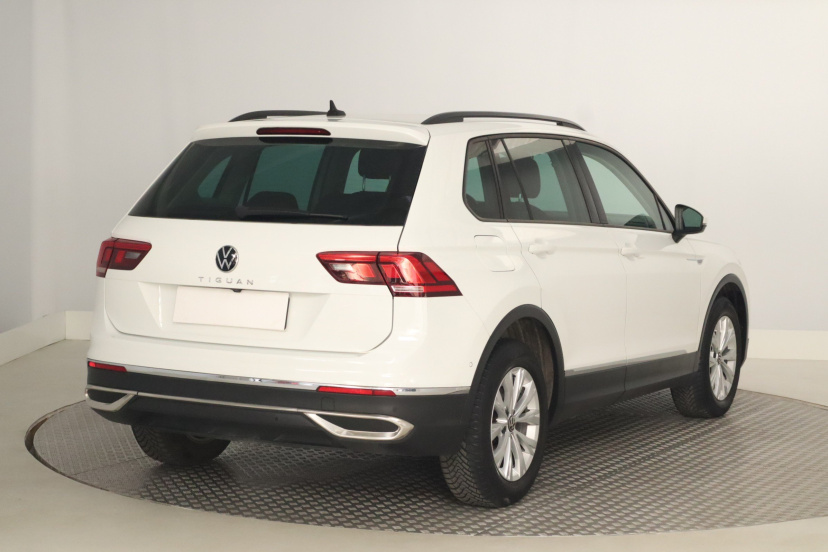 Volkswagen Tiguan, 2020