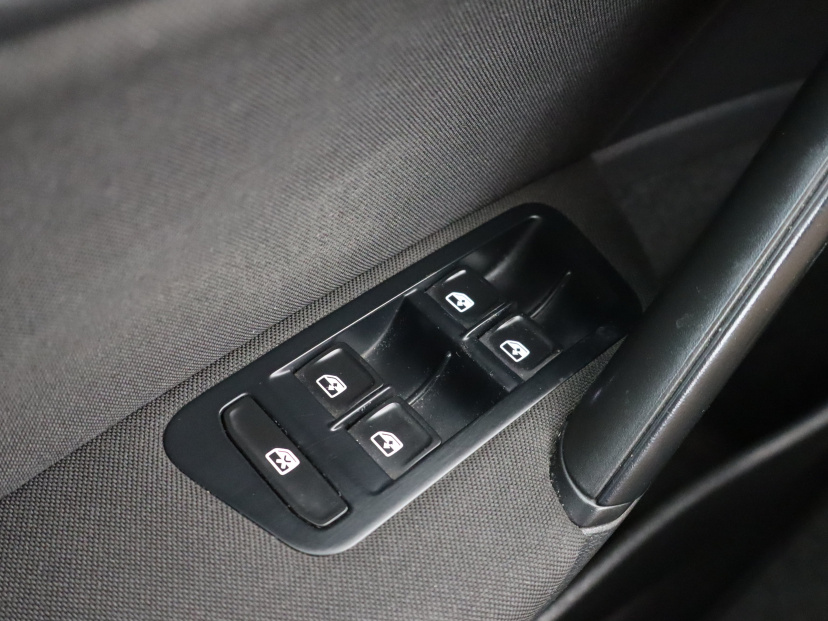 Volkswagen Golf, 2016